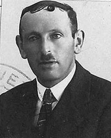 Bron: Stadsarchief Amsterdam Marktvergunning   Salomon Wallach 14-5-1884  28-9-1942 kaart dd 23-8-1926