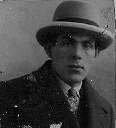 Bron: Stadsarchief Amsterdam Marktvergunning   Samuel de Leeuw 10-3-1896  7-2-1945