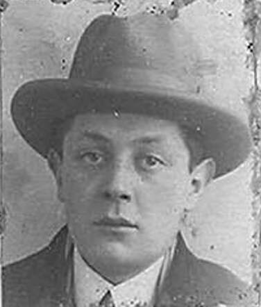 Bron Stadsarchief Amsterdam Marktvergunning Samuel Dresden 14-1-1898 10-9-1942 kaart dd 26-2-1934  kaart nr 745-7155