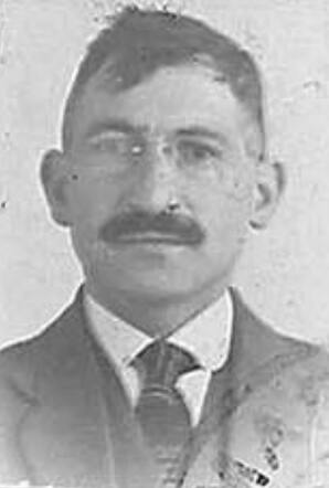 Bron: Stadsarchief Amsterdam Marktvergunning   Samuel Muller 26-4-1883  9-4-1943