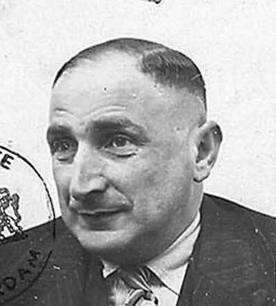 Bron: Stadsarchief Amsterdam Marktvergunning   Samuel Polak  26-5-1896  28-5-1943  Kaart dd 3-8-1941