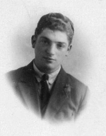 Bron: Stadsarchief Amsterdam Marktvergunning   Samuel Swart 10-6-1905  15-4-1945  kaart dd 14-6-1926  kaart nr 745-14657