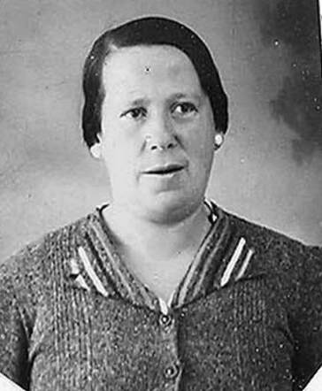  Sara Nikkelsberg-Kanes 