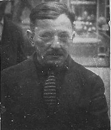 Bron: Stadsarchief Amsterdam Marktvergunning   Simon de Vries 18-12-1876  28-9-1942