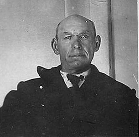 Bron: Stadsarchief Amsterdam Marktvergunning   Simon Degen  18-5-1871  5-2-1943