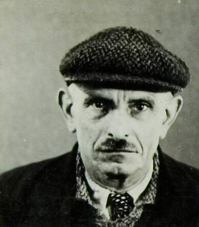 Bron: Stadsarchief Amsterdam Marktvergunning   Simon Plukker 11-1-1873  21-5-1943 kaart dd onbekend