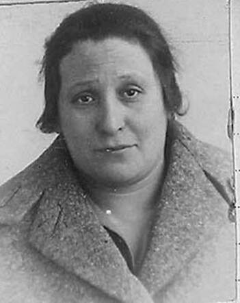 Bron: Stadsarchief Amsterdam Marktvergunning   Sippora van Loggem-Metzelaar  11-1-1886  2-7-1943