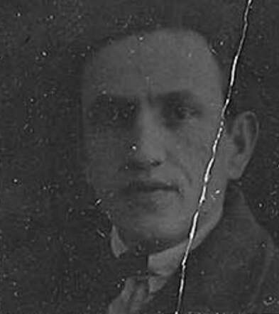 Bron: Stadsarchief Amsterdam Marktvergunning   Symche Binon Gerstner 8-6-1900  26-5-1943 kaart 21-8-1933  kaartnr 745-7862