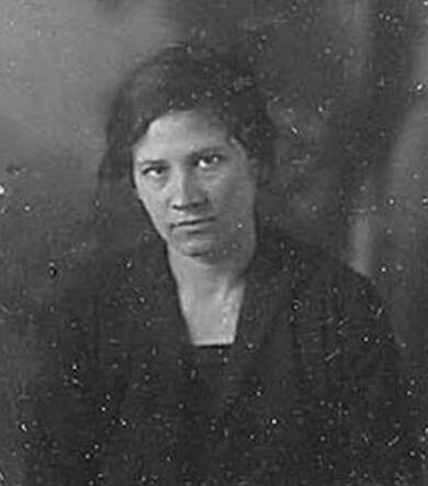Bron: Stadsarchief Amsterdam Marktvergunning Johanna van den Hooff 31-7-1895  1-8-1969