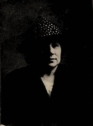 Celine Trompetter Heman 1923