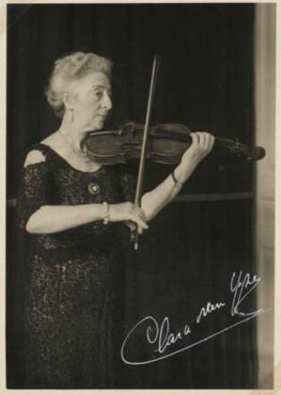 Clara van IJzer-1941