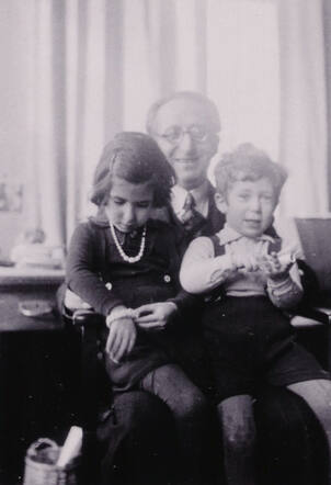 Harry Mordechai and Evelyn Esther Danziger with their father Hans Danziger