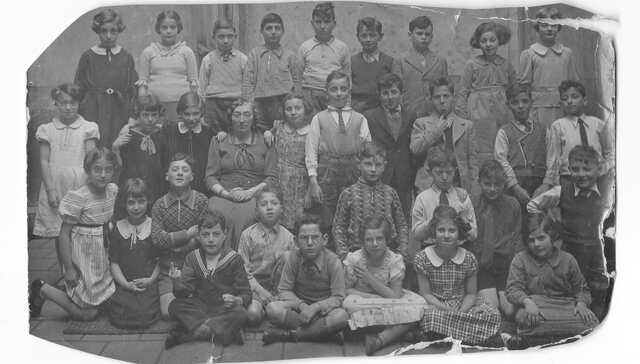 Claartje Dasberg (bottom row, far right)