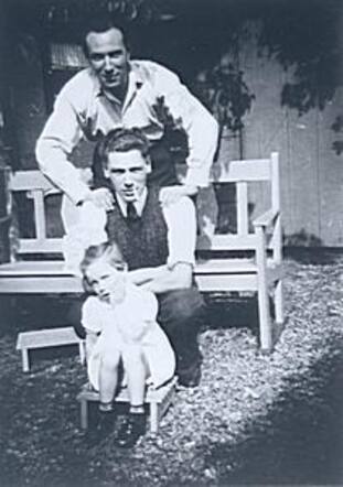 De broers Herman en Samuel Levisson met hun nichtje