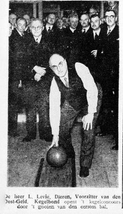 De Graafschap-bode, nieuws- en advertentieblad, 19 september 1938, pag. 12. Louis Levie opent kegelconcours te Winterswijk.