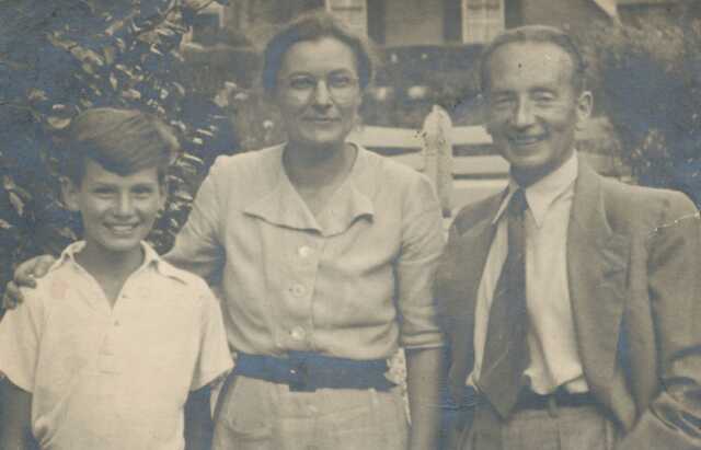Rechts: Fritz Demuth
