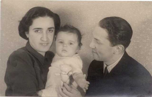 Max Arnold Friedländer with his parents Adolf and Maria Friedländer-Koen