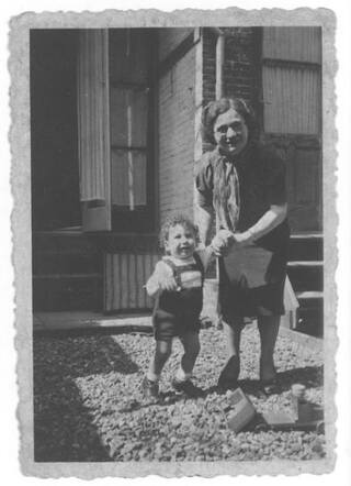 Barnett (Barney) Greenman with an aunt, june 1941