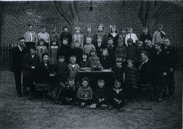 Openbare lagere school aan de Wijkstraat in Appingedam
