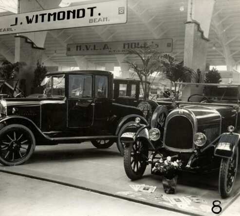 Jacob_Elkan_Witmondt_Autos_Amsterdam_1924