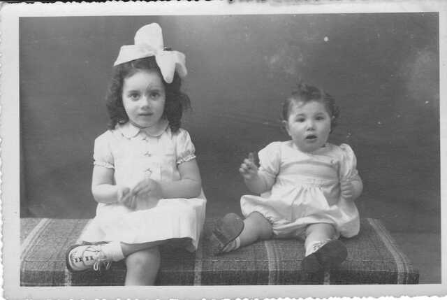 Magdalena Beppie [Lenie] and Abraham Jozeph van Klaveren