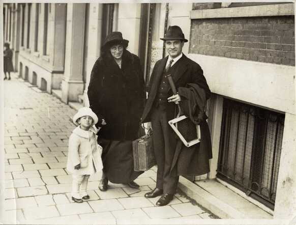 Lehman (Leo) Krijn (rechts op de foto), Alice Krijn-Spier en Jacques Krijn