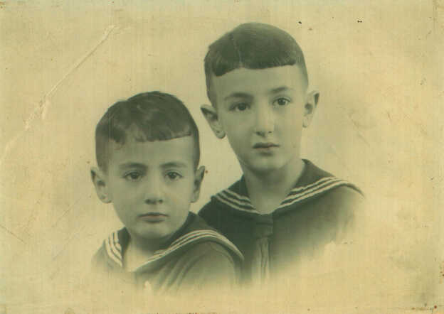 Alfred (right) and Henri van der Linden