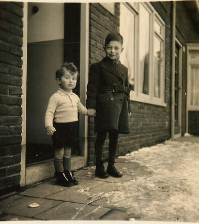 Werner Löhnberg (rechts) met zijn neefje Peter (die de oorlog overleefde)