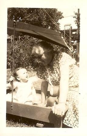 Martha Scheyer-Beuthner, 1937, with her granddaughter in the United States 