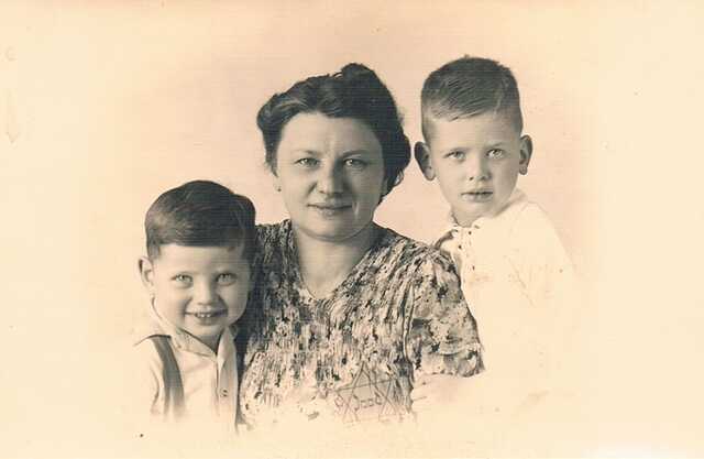 Moeder en kinderen Braunhut
