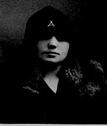 Rebecca Van Loggem