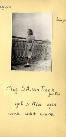 SAA 932 invnr. 21 Sonja Frenk vriendin Hannie Schaft