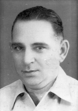 Hartog Sternfeld in zijn jonge jaren in Indië.