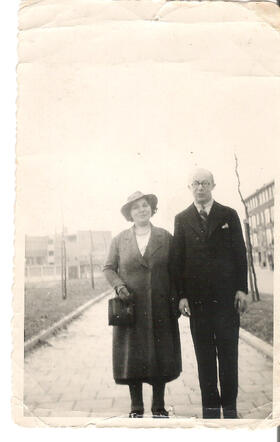 Tante Anna en Oom Bas zomer 1939