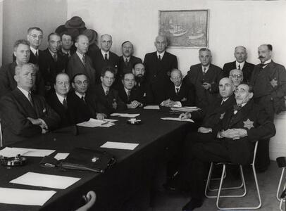 Bestuursleden van de Joodse Raad in Amsterdam, 1942