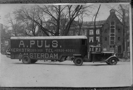 Een wagen van Verhuisbedrijf Puls 1945. Nationaal Archief Fotocollectie Anefo, licentie CC-BY.jpg