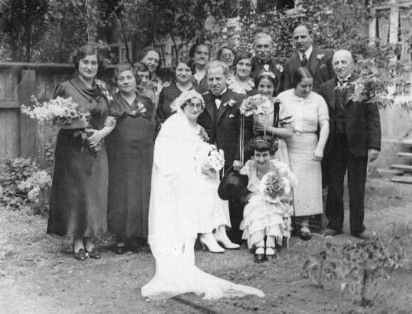 Wedding of Marianne Peereboom to Levie Mok on 3 June 1936.