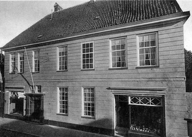 antiekzaak emden.jpg