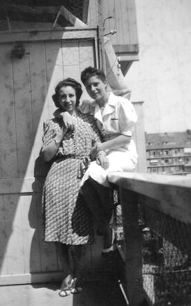 The Barasch sisters Sophie and Rosa