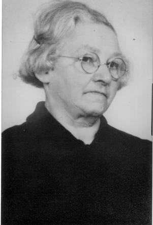 sofie khan-ernstal.JPG