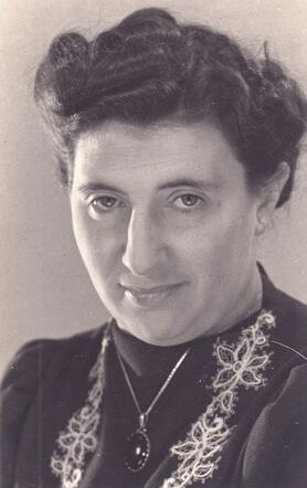 Flora Arpels in 1942