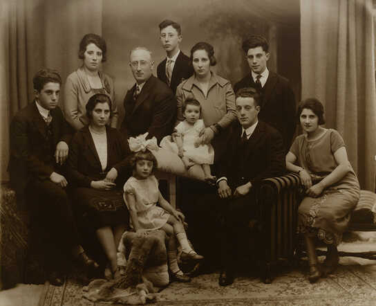 Groepsfoto van de familie Blom