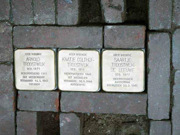 struikelstenen Troostwijk -5-12-16.jpg