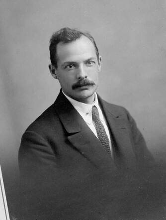 lion van dam 1.jpg