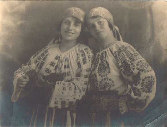 Hendrien en Lea Schweiger.jpg