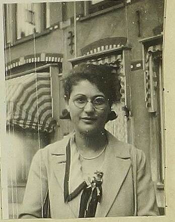 Dina Levison.jpg