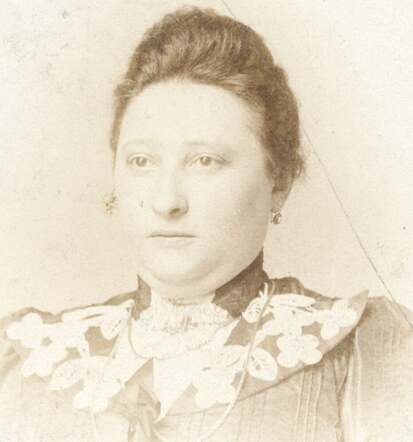 1902 Sara de Vries 40 jaar 