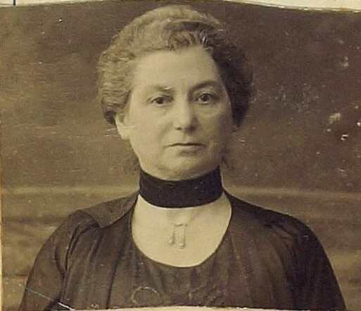 Amalia Schwartz.jpg