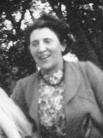 IMG_0001-C - Flora Arpels 1909 Beatrixpark 1941 uitsnede  400 pix.jpg
