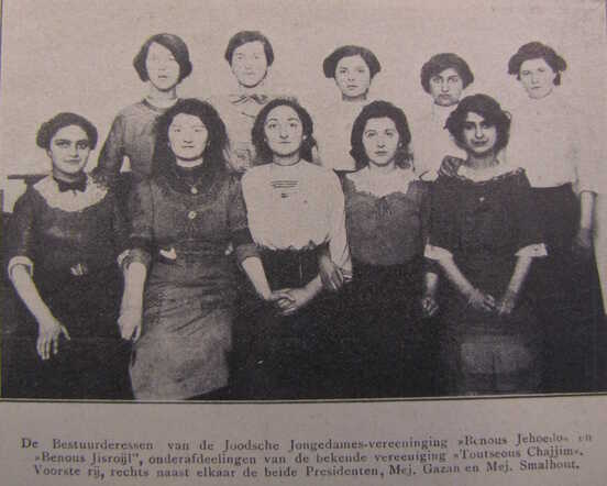 De Joodsche Prins2 082 Joodse Jongedamesver..JPG